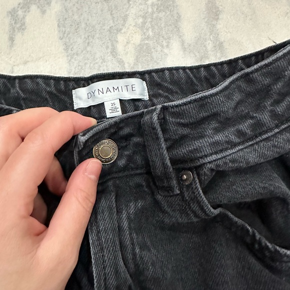 Dynamite Jean short - Picture 2 of 3